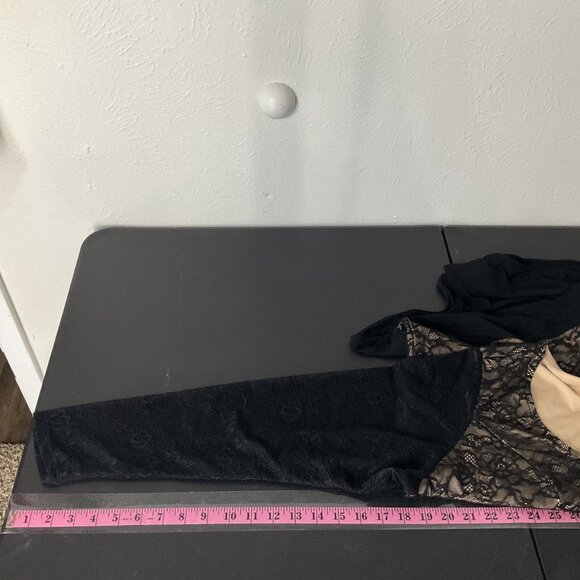 Torrid Bodysuit Women Sz 3x Black Lace Sheer Long‎ Sleeve Scoop Neckline Boho - Picture 10 of 12